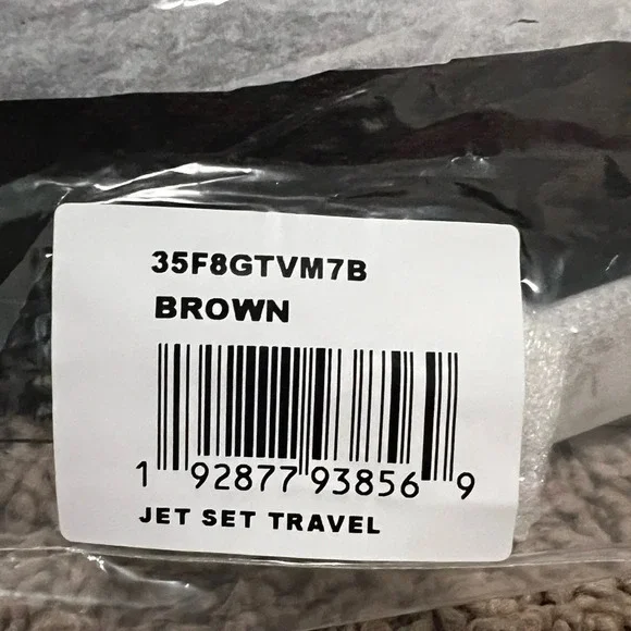 NWT Jet Set Travel Large Logo Messenger Bag - Picture 7 of 9